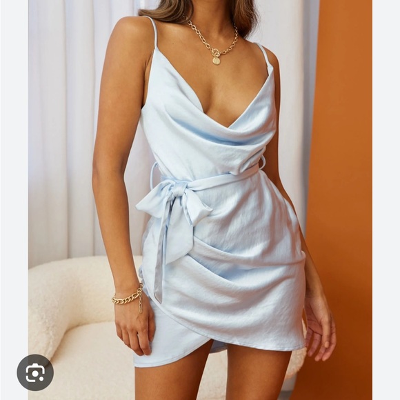 {NWT} Women’s Formal Dress | Size Small | Selfie Leslie - Picture 2 of 7